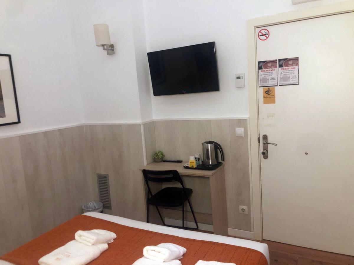 Hostal Live Natura Barcelona (Adults Only) Ngoại thất bức ảnh