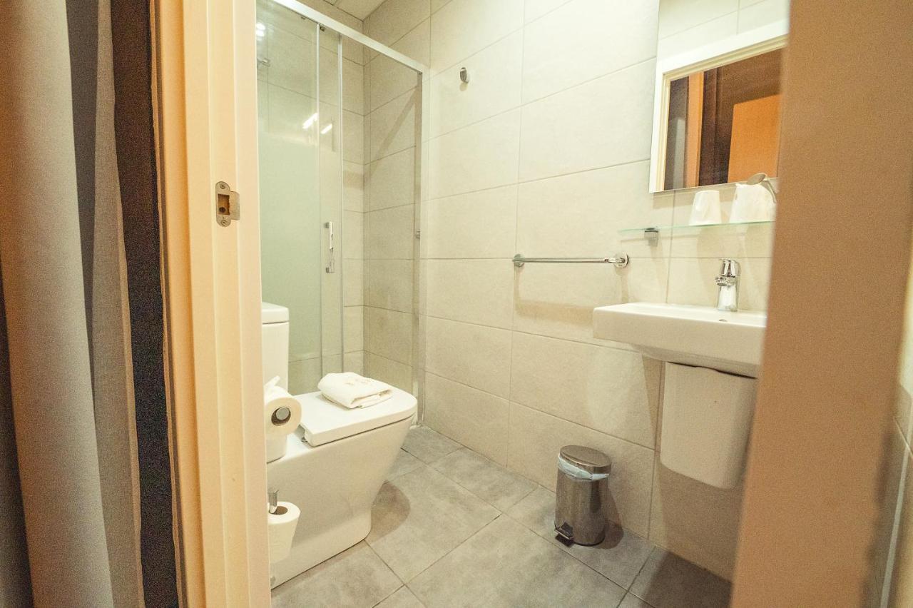 Hostal Live Natura Barcelona (Adults Only) Ngoại thất bức ảnh