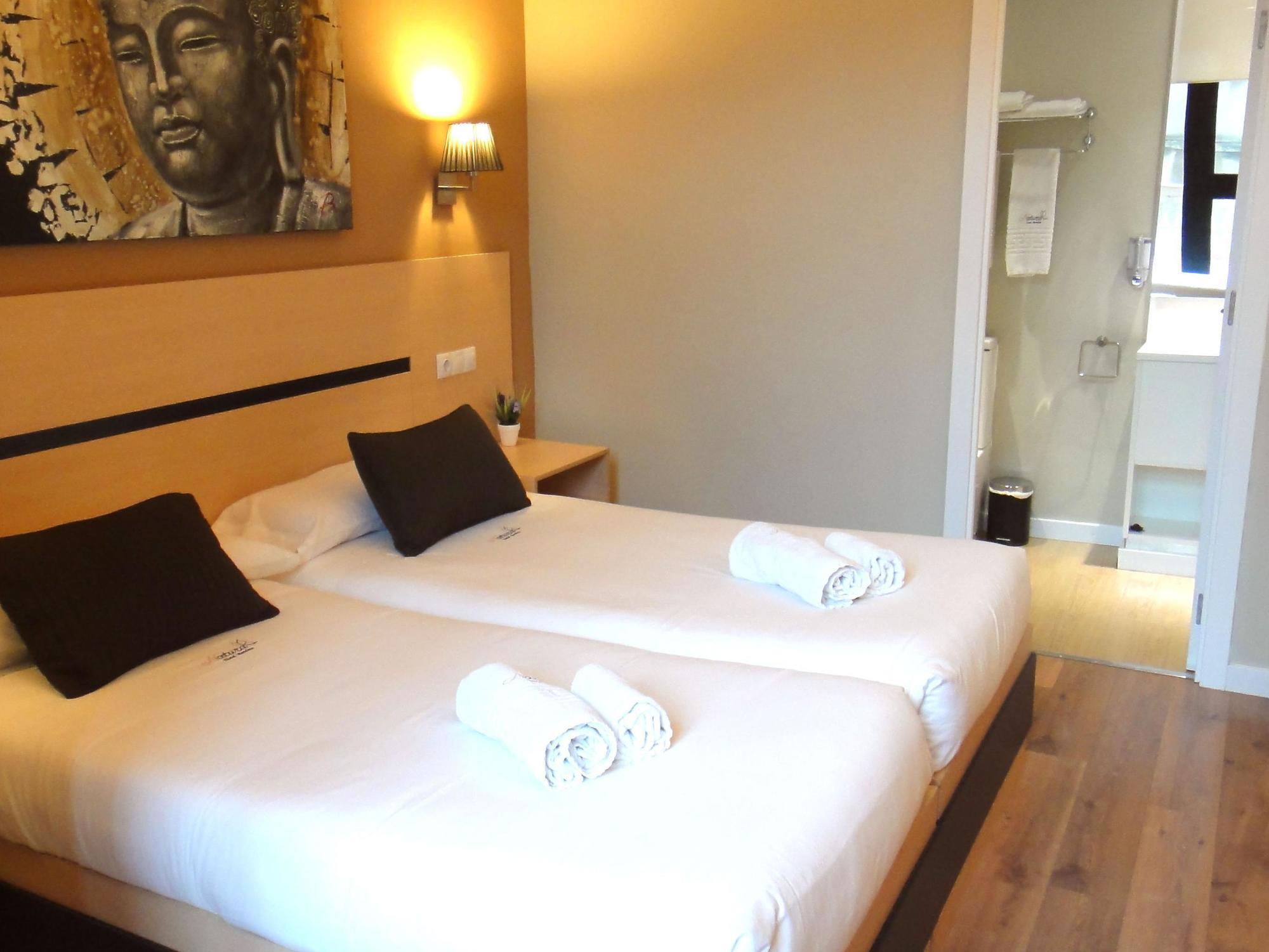 Hostal Live Natura Barcelona (Adults Only) Ngoại thất bức ảnh