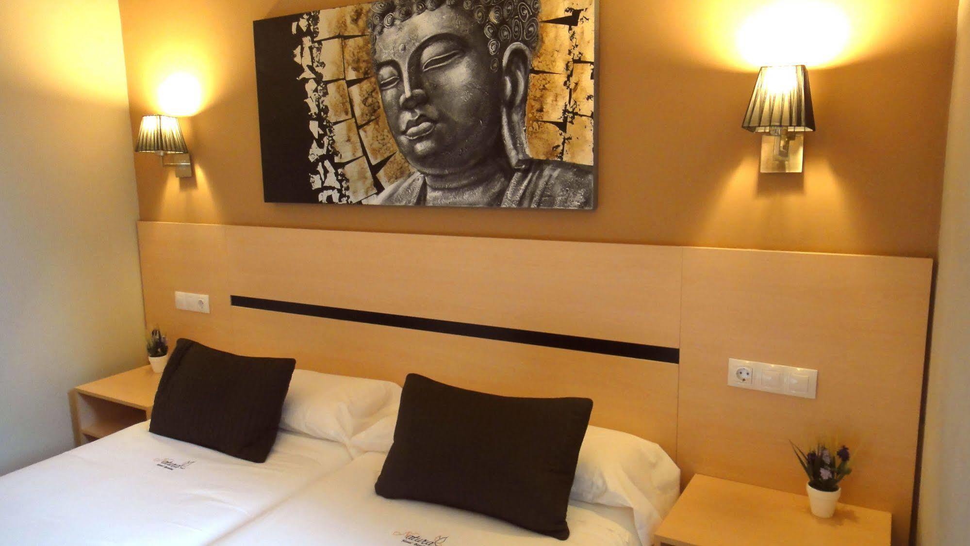 Hostal Live Natura Barcelona (Adults Only) Ngoại thất bức ảnh